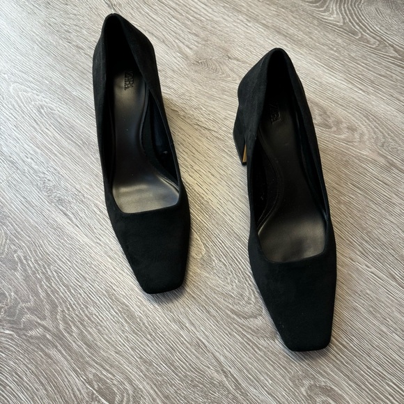 Suede square toe heels - Picture 5 of 5